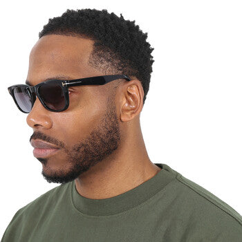 Tom Ford Tom Ford FT1076 01B 54 Sunglasses
